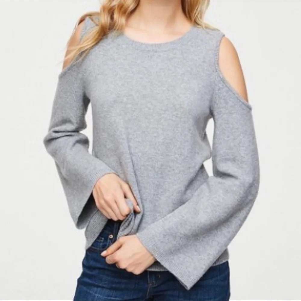 LOFT Merino Wool Blend Cold Shoulder Bell Sleeve Sweater Grey S Downtown Girl